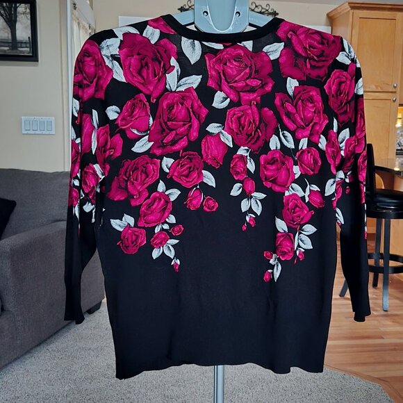 White House Black Market sz XL 3/4 sleeve button up sweater floral rose cardigan - Picture 2 of 3
